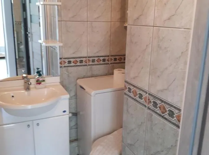 Aleksandra Apartment